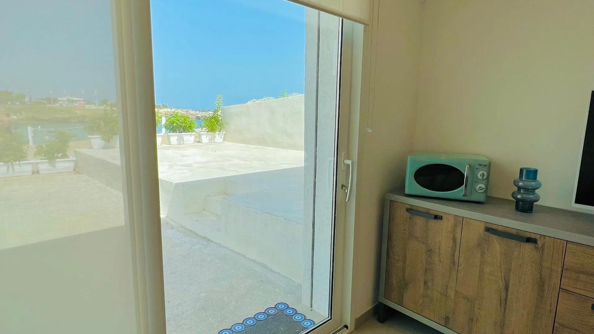 Torre Pozzillo Beach Cinisi 0*,  Italy
