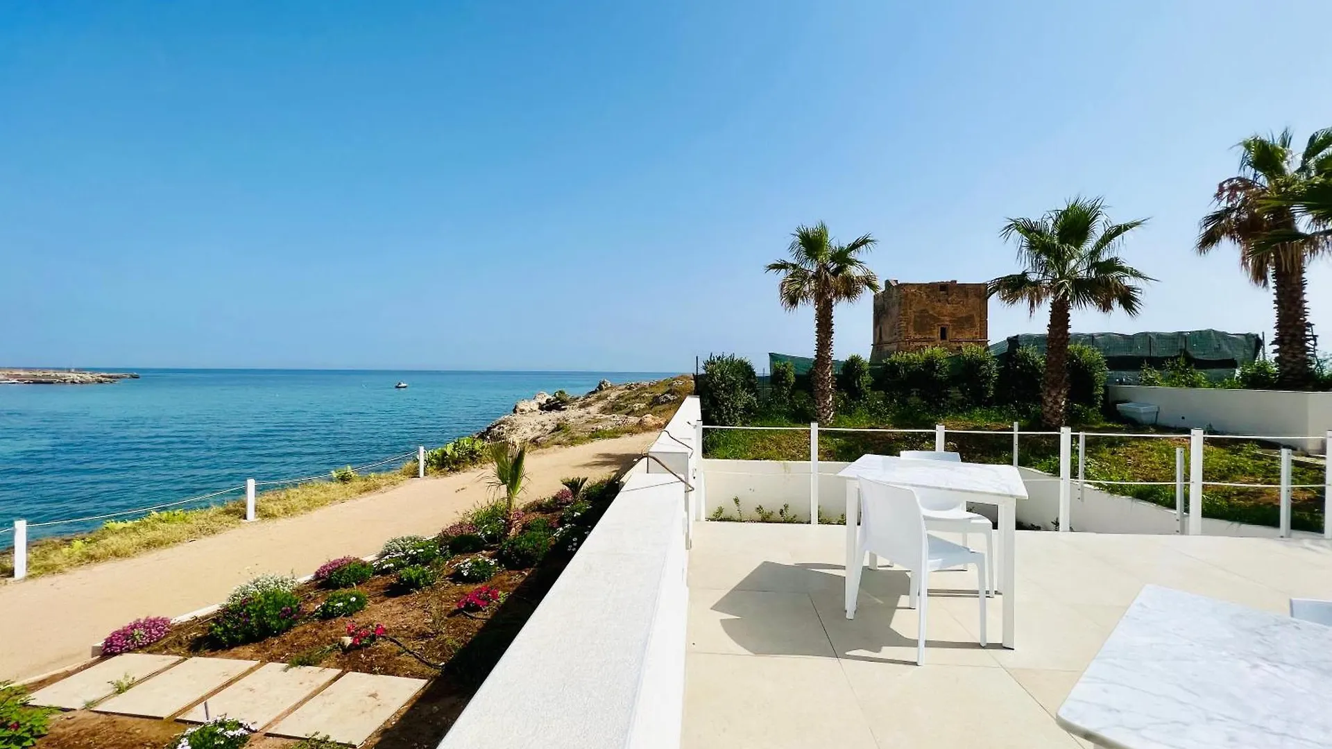 Torre Pozzillo Beach Cinisi 0*,  Italy