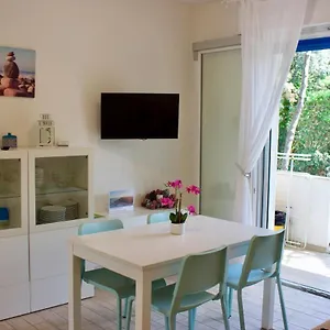https://appartamento-villa-antonietta-3.hotelinveneto.com